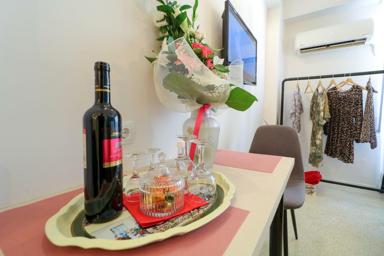 Stylish, Comfy Suite In The Heart Of Athens Luaran gambar