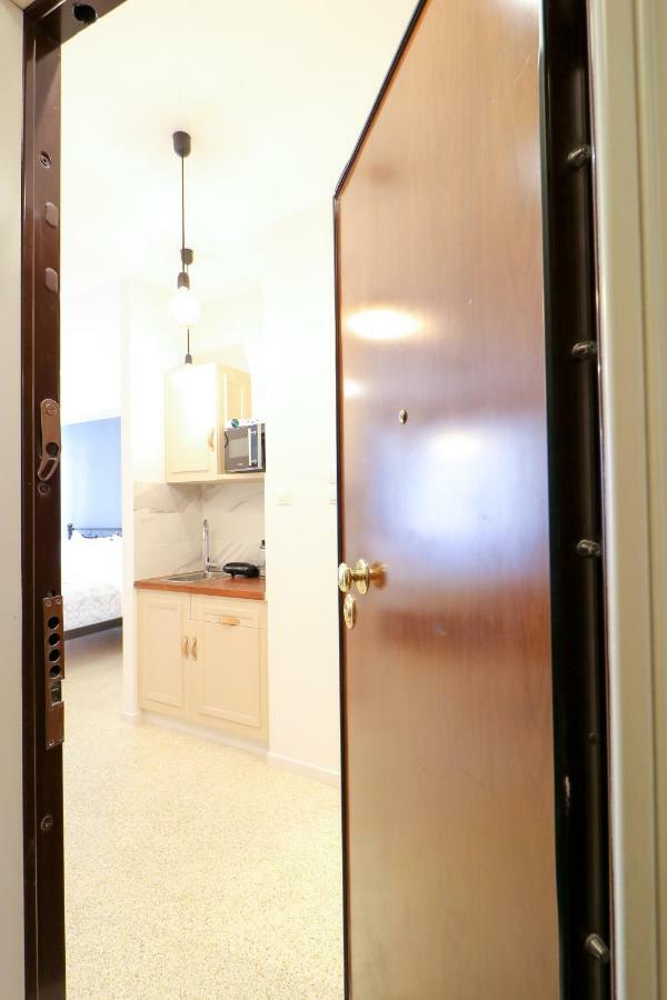 Stylish, Comfy Suite In The Heart Of Athens Luaran gambar